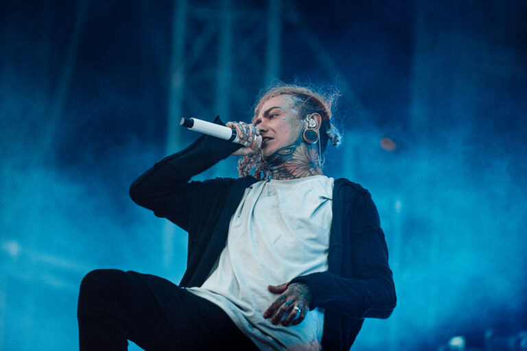 Lorna Shore