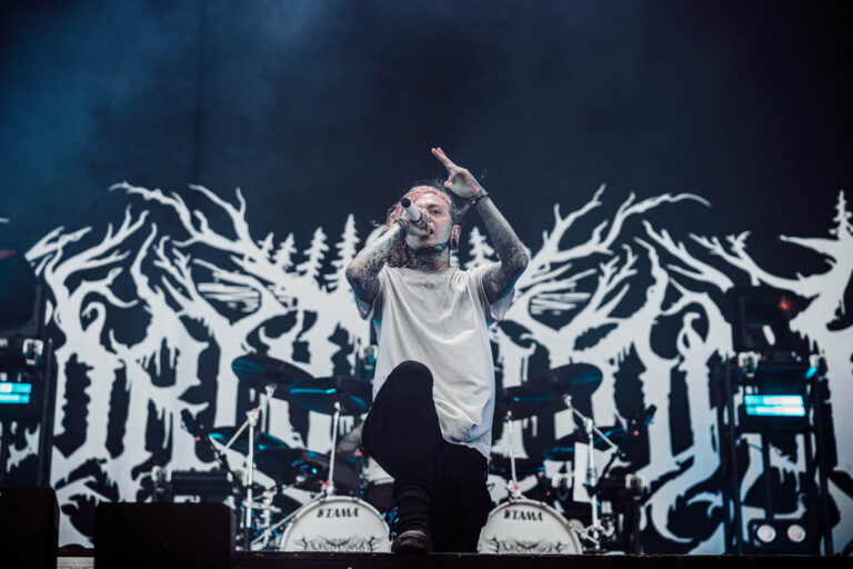 Lorna Shore